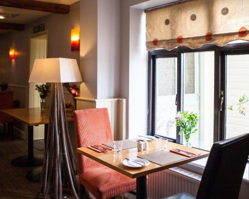 Restaurant, Greenbanks Hotel Norfolk in Wendling