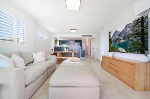 Dwell 23, Oceanfront Apartment, Bargara (foto 6)