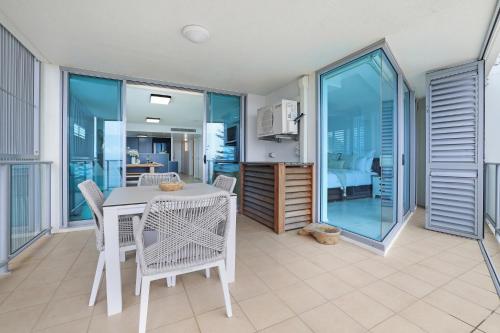 Dwell 23, Oceanfront Apartment, Bargara (foto 9)
