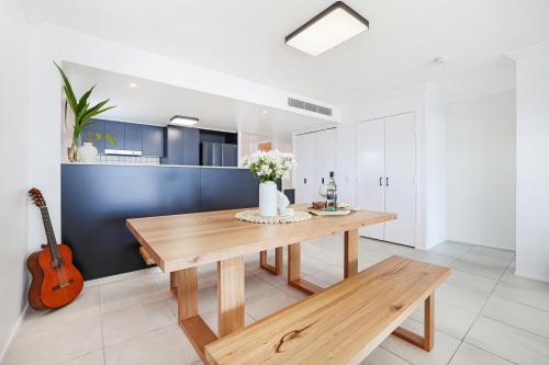 Dwell 23, Oceanfront Apartment, Bargara (foto 8)