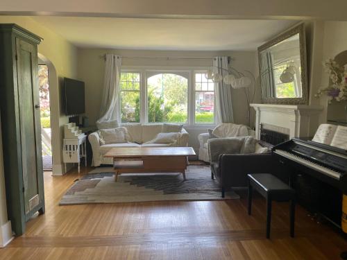 Timeless Kitsilano Character Home – khách sạn tại Kitsilano