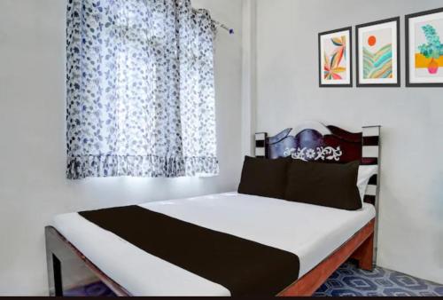 Hotel o crown in Kannauj