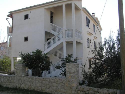  Apartments Marijan, Pension in Pakoštane bei Vrana