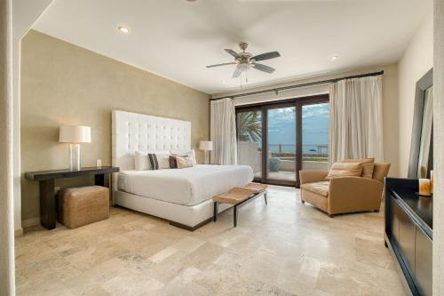 Playa de La Paz by Lumina in La Paz