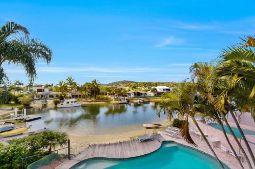 11 St Tropez, Noosa Heads (photo 2)