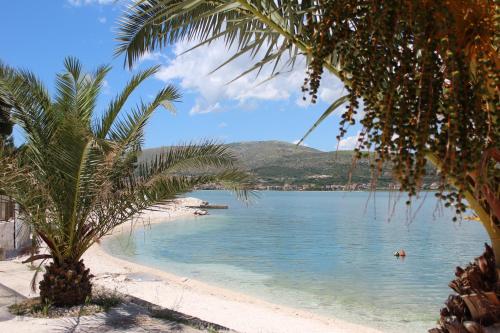  Lilac Apartments, Trogir bei Ražanj