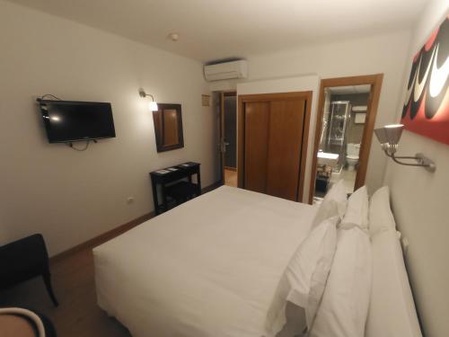 Hostal Parque - image 13