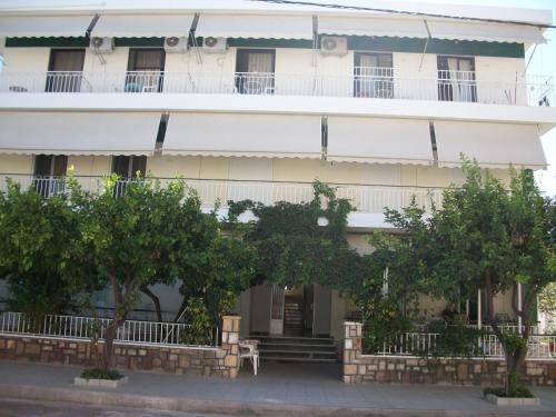  Mitrou Zacharias Studios in Loutra Edipsou