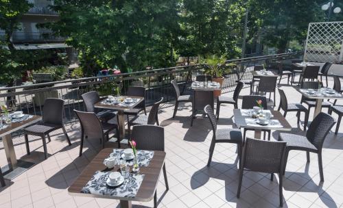 Club Meeting Hotel - image 5