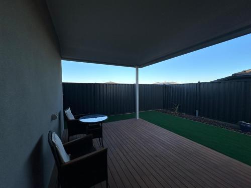 Connecting Palms - Bevridge- Disability Friendly Holiday Home! in Mickleham