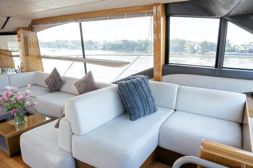 Saigon Luxury Private Yacht Prestige 590 - 편의 시설/서비스