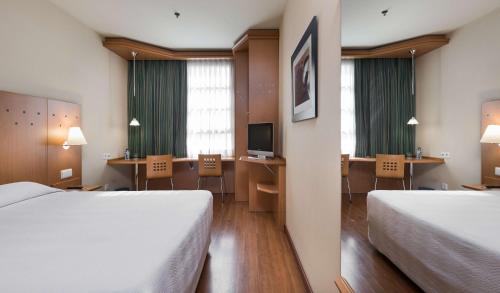 Standard Double or Twin Room with Extra bed (2 Adults + 1 Child) image 9