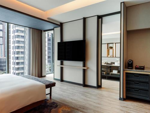 room detail thumbnail 1