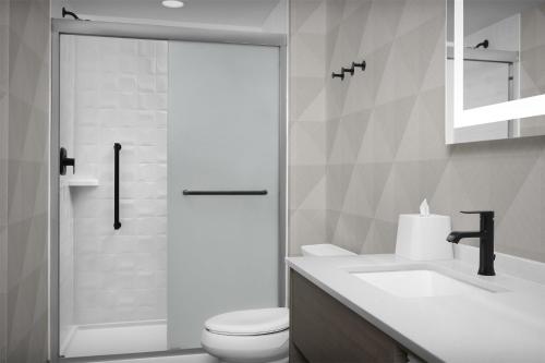 Home2 Suites By Hilton Sevierville - image 9