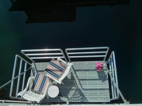 A Float Home B&B in Fisherman’s Wharf