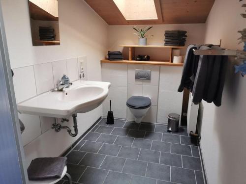 Fürdőszoba, Ferienwohnung Stablblick - Lechtal in Häselgehr