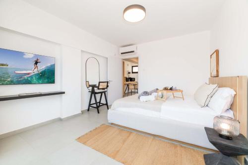 Finikoudes Marina View 202 - image 2