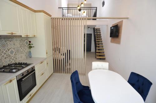 One-Bedroom Apartment image 8