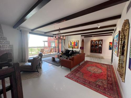 拉塞比度假酒店 (Lazib Inn Resort and Spa) in 法尤姆