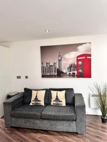 One-bed Luxury Apartment B11SA by LiveComfortably, Birmingham (Foto 9)