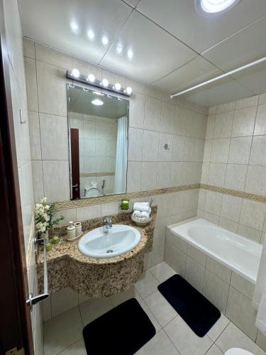 Prime Marina Location Stylish Apartment in Princess Tower, Dubaj (zdjęcie 9)