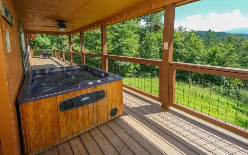 Cozy Bear Camp, Sevierville