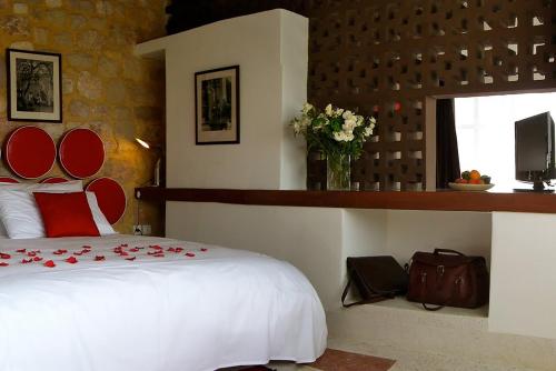 2 twin beds