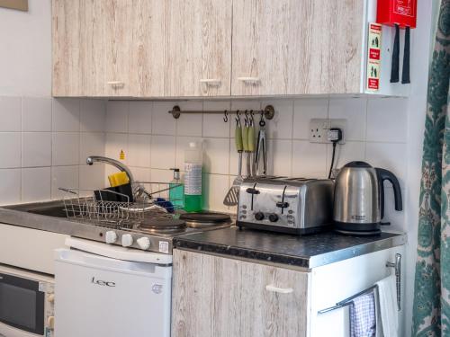 YHA Hartington Hall - image 8