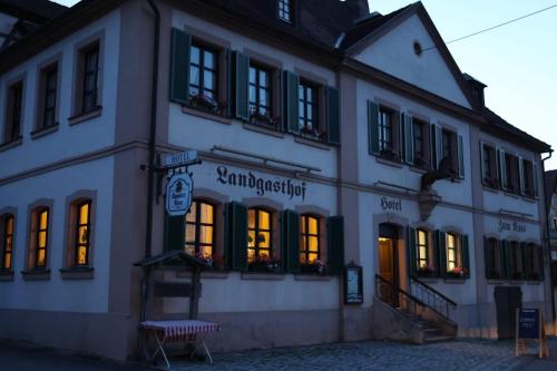 Landgasthof Hotel Zum Roß Dorfgütingen (Landgasthof Hotel Zum Roß Dorfgutingen) in Wörnitz