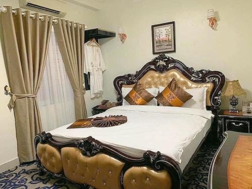 undefined 4