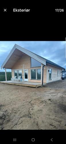 Moderne hytte i idylliske omgivelser in คอโตเคโน