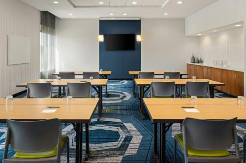 SpringHill Suites by Marriott Kalispell - image 9