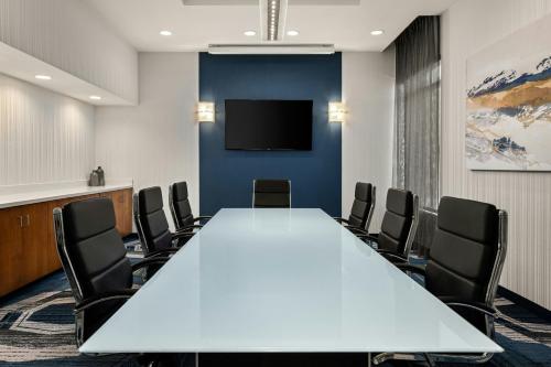 SpringHill Suites by Marriott Kalispell - 회의실/연회장