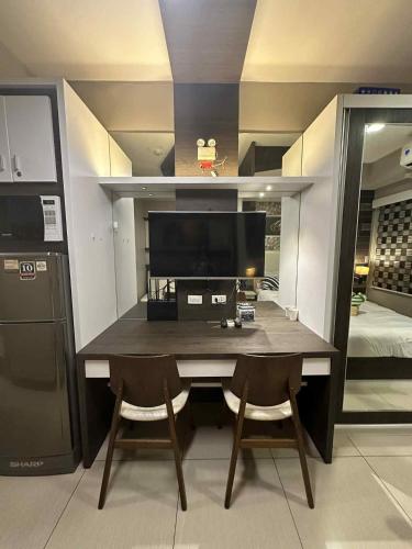 Shell Residences Staycation near SM MOA - Tap to explore photos