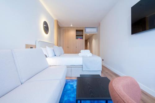 Iconic Suites - image 2
