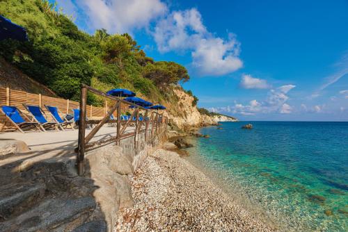 пляж, Hotel Villa Ombrosa in Портоферайо