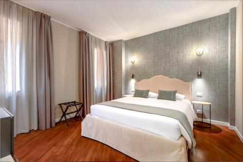 NEW - Venice Suite San Marco 213 - image 13