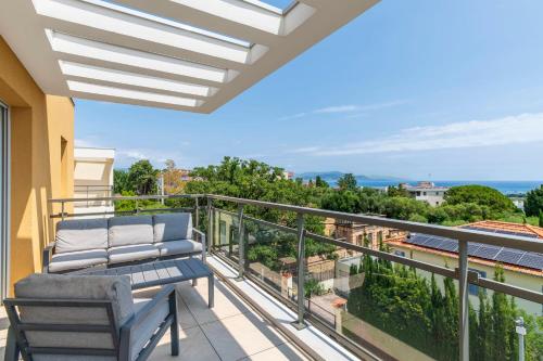 Lovely flat with terracce in La Pagane