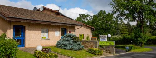 Logis Hôtel du Lac