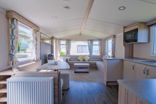 Three Bedroom Instow Caravan