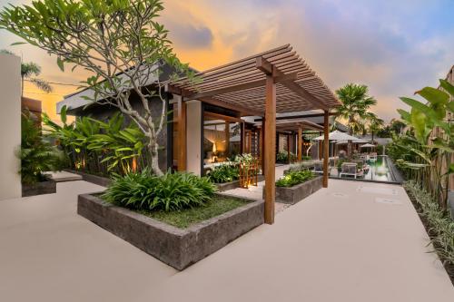 Villa Myosotis & VVV by BaliSuperHost, Ubud