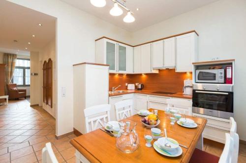 Two-Bedroom Apartment with Balcony image 10