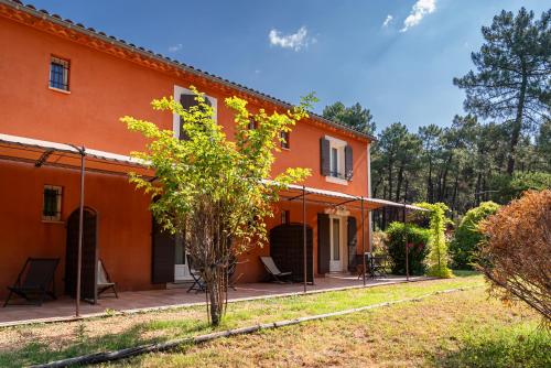 Hotel Les Ambres in Roussillon