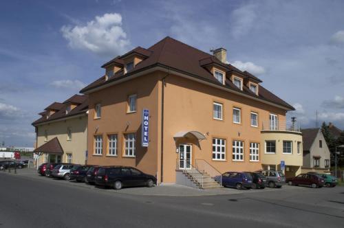 Hotel Tulipan Pruhonice - image 10