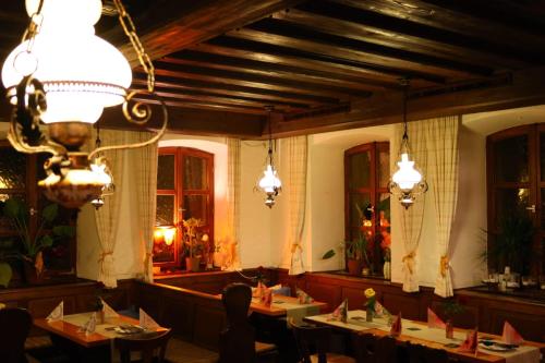 Landgasthof Hotel zum Roß Dorfgütingen (Landgasthof Hotel zum Roß Dorfgutingen) in Wörnitz