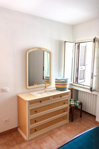 ローマ A casa di Marco Guesthouse 2 - Apt di Ciampino e stazione per Roma 3つ星 シングルルーム スイート