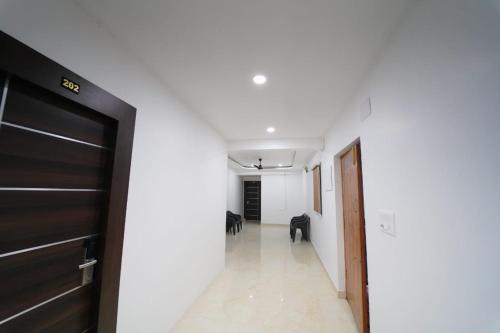 Elite Vistara in Mangalam