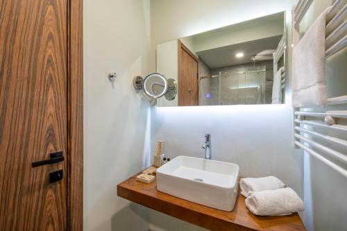 Kvareli Lake Resort Room Type - Standard Twin Room