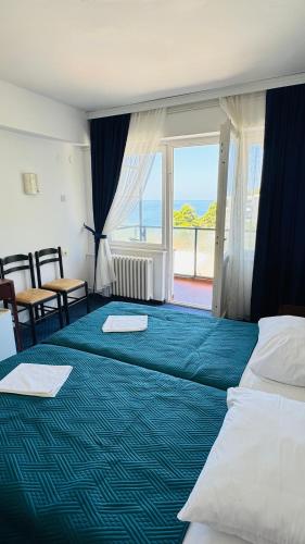 Standard Double Room with Balcony and Sea View image 10