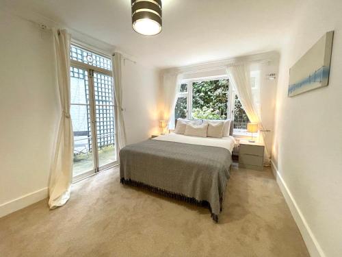 Cozy 2 Bedroom near Victoria Station